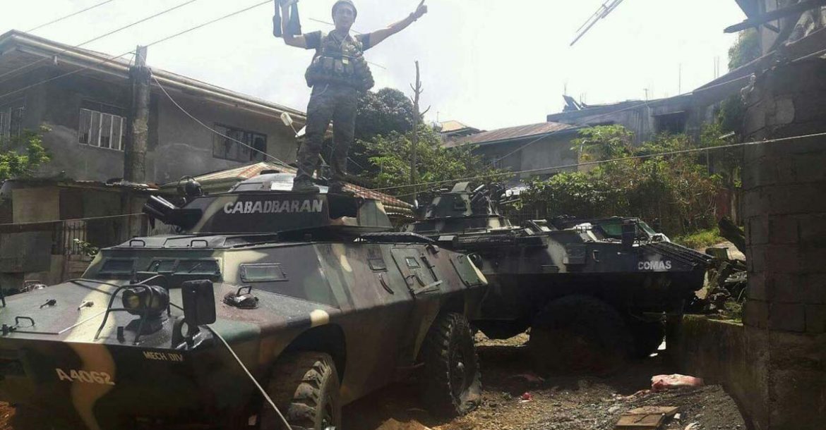 100 zahraničních bojovníků se připojilo k filipínskému IS od konce bojů v Marawi