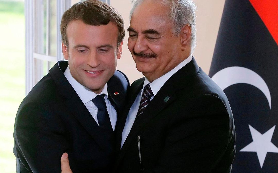 Francie zablokovala v EU kroky proti Haftarovi
